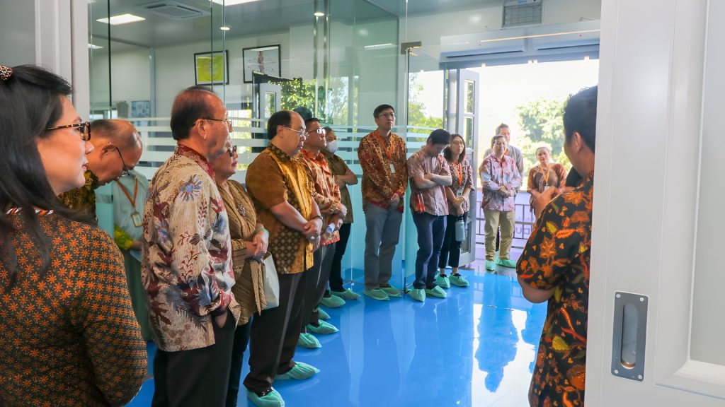 Medion Resmikan Gedung Bacterial Production 4 43