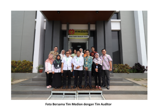 Foto-Bersama-Tim-Medion-dengan-Tim-Auditor-768x543 (Custom)