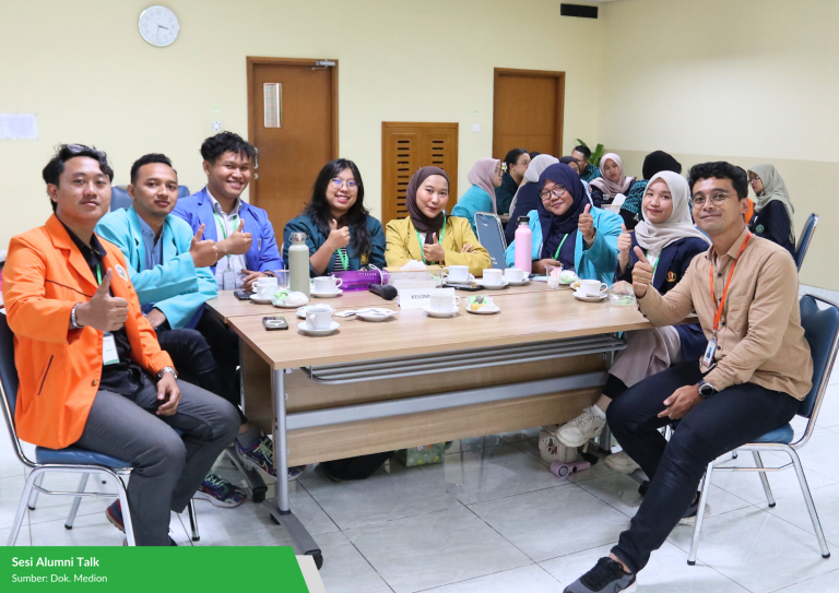 2. Sesi Alumni Talk