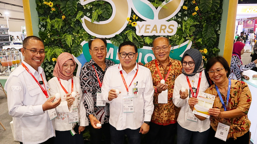 Foto Bersama Dirjen di Stan Medion Copy Small
